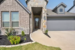 609 Pawprint Holw, Godley, TX 76044 - Photo 3