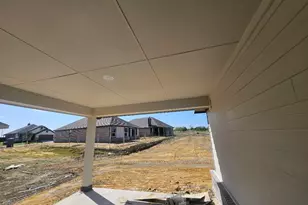 806 Silverleaf Dr, Ennis, TX 75119 - Photo 15