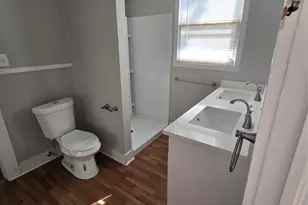 1031 W Morgan St, Denison, TX 75020 - Photo 5