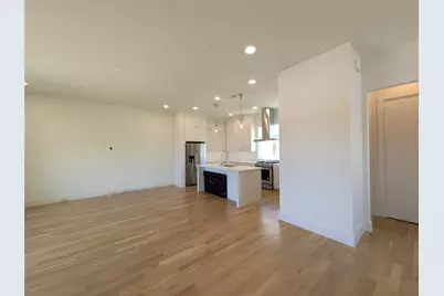 2723 Kimsey Drive #104, Dallas, TX 75235 - Photo 9
