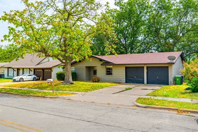 1208 E Timberview Lane, Arlington, TX 76014 - Photo 3