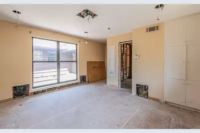 2900 Ryan Place Drive, Fort Worth, TX 76110 - Photo 31