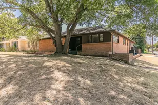 2900 Ryan Pl Dr, Fort Worth, TX 76110 - Photo 3