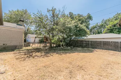 2900 Ryan Place Drive, Fort Worth, TX 76110 - Photo 35