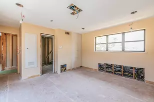 2900 Ryan Pl Dr, Fort Worth, TX 76110 - Photo 33