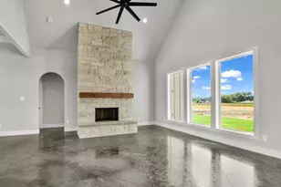 1016 Arbor Vis Dr, Azle, TX 76020 - Photo 5