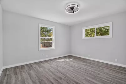 1225 W Belknap Street, Jacksboro, TX 76458 - Photo 25
