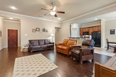 609 Jeffdale Drive, Burleson, TX 76028 - Photo 5