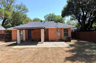 3241 S Edgefield Ave, Dallas, TX 75224 - Photo 5