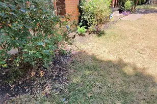 3241 S Edgefield Ave, Dallas, TX 75224 - Photo 3