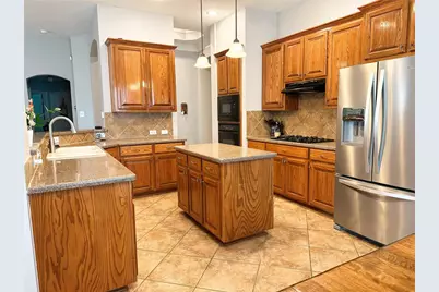 6852 Seacoast Drive, Grand Prairie, TX 75054 - Photo 9