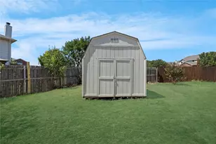 408 Centennial Pl, Crowley, TX 76036 - Photo 37