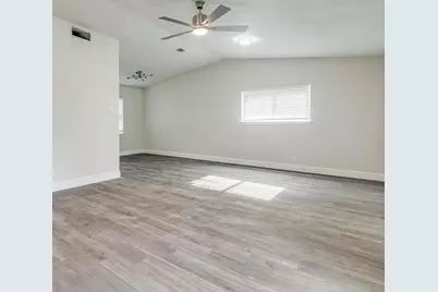 3709 Hilton Drive, Mesquite, TX 75150 - Photo 3