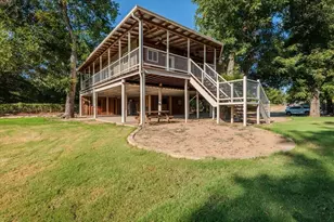 421 N Lazy Bend Rd, Millsap, TX 76066 - Photo 27