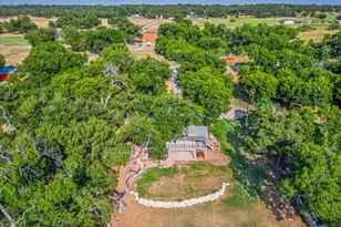 421 N Lazy Bend Rd, Millsap, TX 76066 - Photo 31