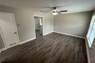 820 E Edith St, Irving, TX 75061 - Photo 3