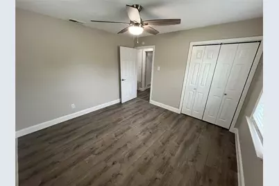 820 E Edith Street, Irving, TX 75061 - Photo 11