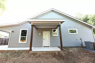 202 Strong St, Bowie, TX 76230 - Photo 11