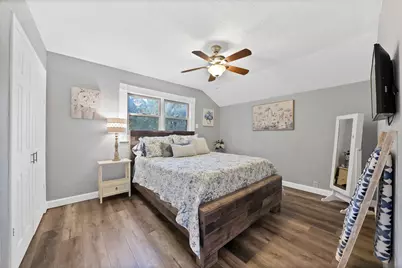 306 E Rochelle Boulevard, Irving, TX 75062 - Photo 19