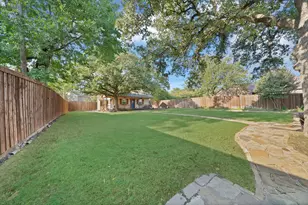 306 E Rochelle Blvd, Irving, TX 75062 - Photo 31