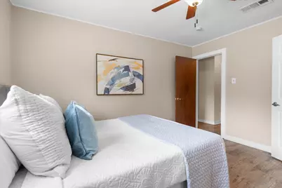 1006 N Lucas Drive, Grapevine, TX 76051 - Photo 17