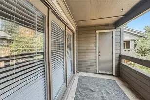 1108 Quail Valley Ln, Arlington, TX 76011 - Photo 17