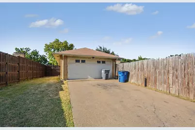 2324 Harbinger Lane, Dallas, TX 75287 - Photo 33
