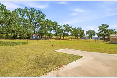 907 County Road 484, Stephenville, TX 76401 - Photo 33