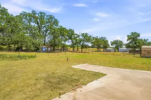907 Co Rd 484, Stephenville, TX 76401 - Photo 33