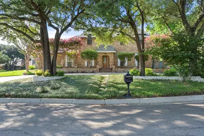 4351 Bullfinch Court, Fort Worth, TX 76133 - Photo 5