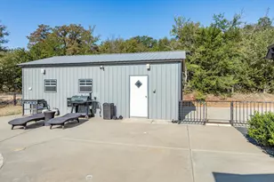 128 Paradise Oaks Ct, Paradise, TX 76073 - Photo 23