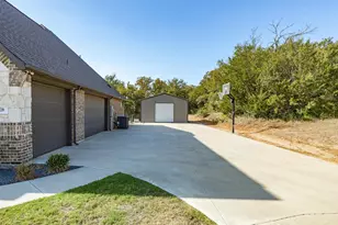 128 Paradise Oaks Ct, Paradise, TX 76073 - Photo 25
