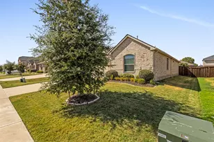 3113 Kaufman Ct, Little Elm, TX 75068 - Photo 3