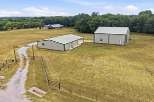 82 Co Rd 2112, Gainesville, TX 76240 - Photo 3