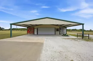 82 Co Rd 2112, Gainesville, TX 76240 - Photo 35