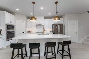 905 Carnation Dr, Crowley, TX 76036 - Photo 9