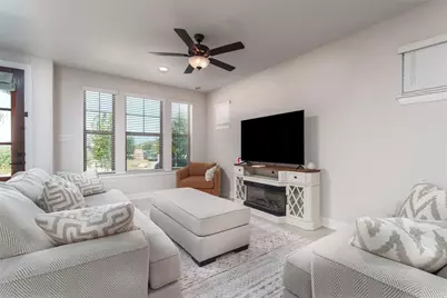 905 Carnation Drive, Crowley, TX 76036 - Photo 5
