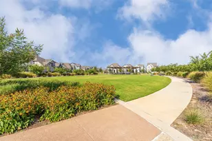 905 Carnation Dr, Crowley, TX 76036 - Photo 27