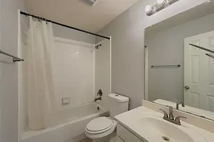 389 Ivan Dr, Lewisville, TX 75067 - Photo 17
