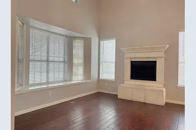 389 Ivan Drive, Lewisville, TX 75067 - Photo 9