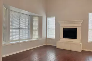 389 Ivan Dr, Lewisville, TX 75067 - Photo 9