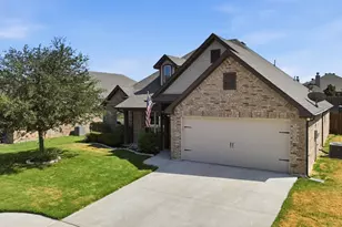 1813 Town Creek Cir, Weatherford, TX 76086 - Photo 3