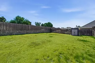1813 Town Creek Cir, Weatherford, TX 76086 - Photo 35