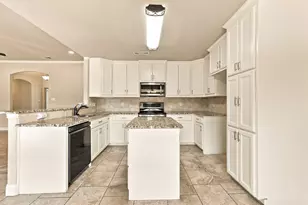 1813 Town Creek Cir, Weatherford, TX 76086 - Photo 13