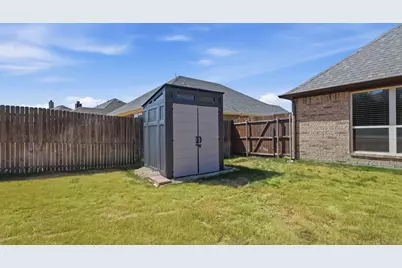 1813 Town Creek Circle, Weatherford, TX 76086 - Photo 31
