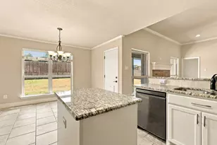 1813 Town Creek Cir, Weatherford, TX 76086 - Photo 15
