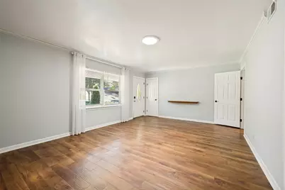 1504 Briarwood Boulevard, Arlington, TX 76013 - Photo 3