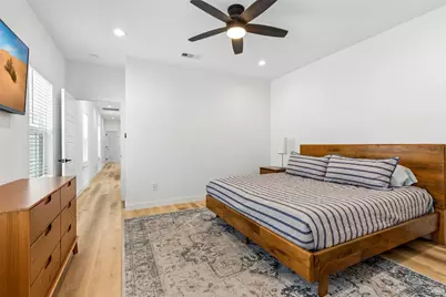 2225 Bethurum Avenue, Dallas, TX 75215 - Photo 19
