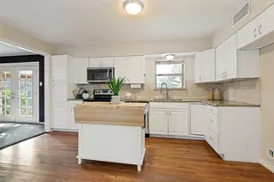 8030 Hunnicut Rd, Dallas, TX 75228 - Photo 17