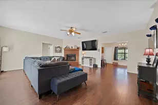 4925 St Thomas Pl, Fort Worth, TX 76135 - Photo 7